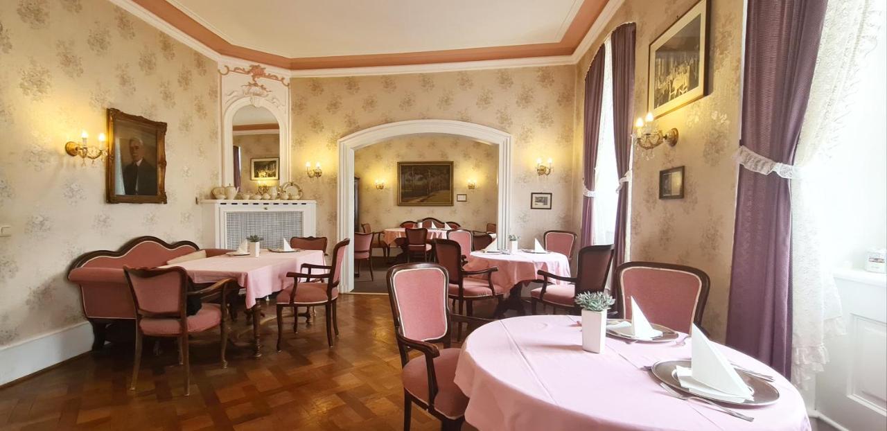 Historisches Hotel Zum Schwan Bad Karlshafen Kültér fotó