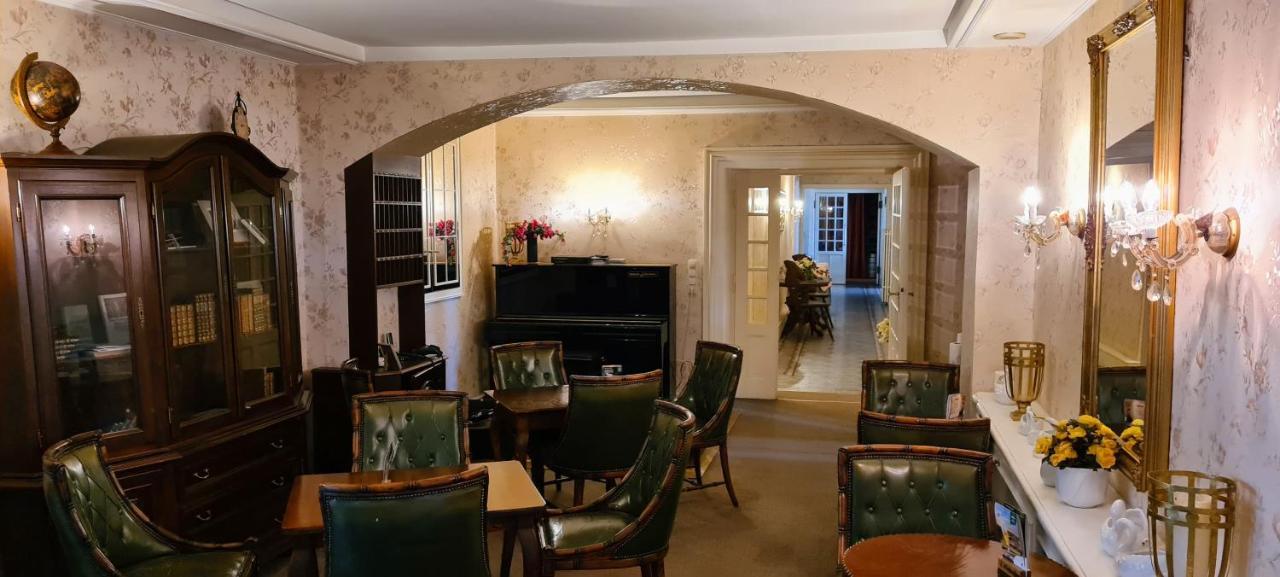 Historisches Hotel Zum Schwan Bad Karlshafen Kültér fotó