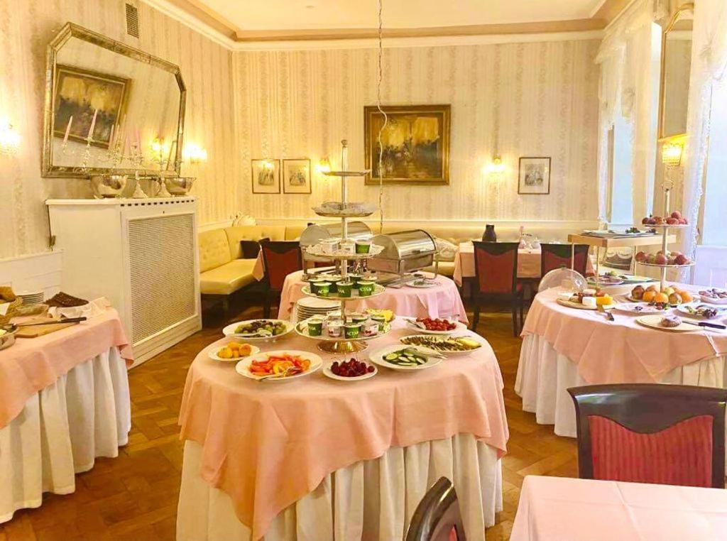 Historisches Hotel Zum Schwan Bad Karlshafen Kültér fotó