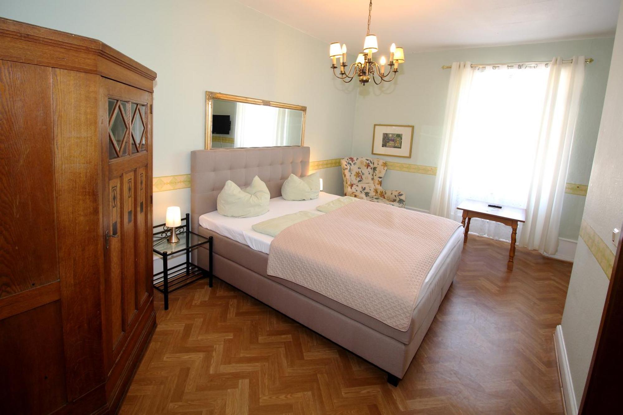 Historisches Hotel Zum Schwan Bad Karlshafen Kültér fotó