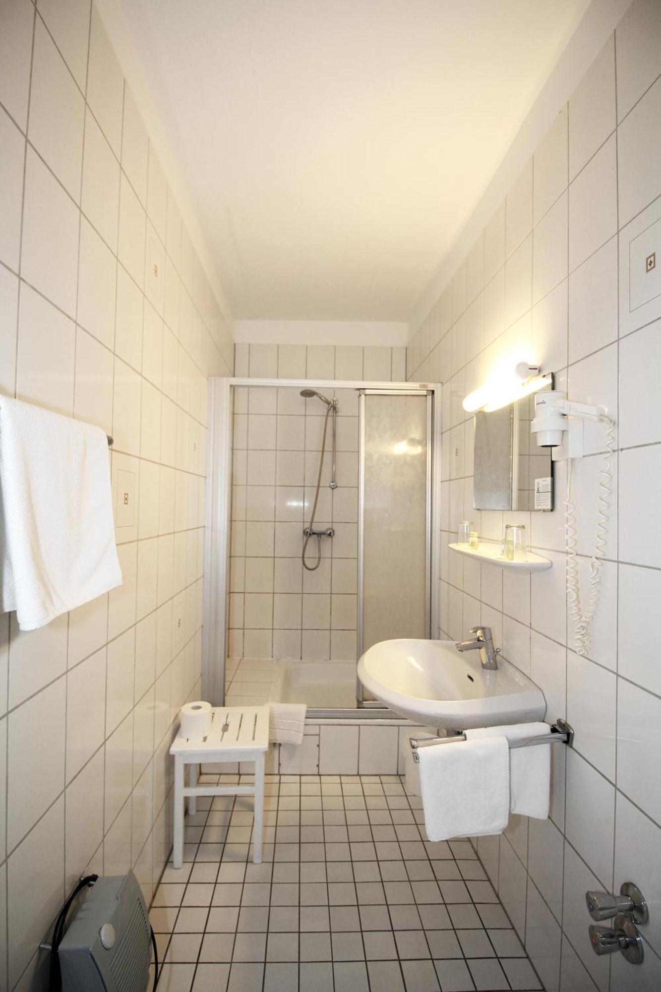 Historisches Hotel Zum Schwan Bad Karlshafen Kültér fotó