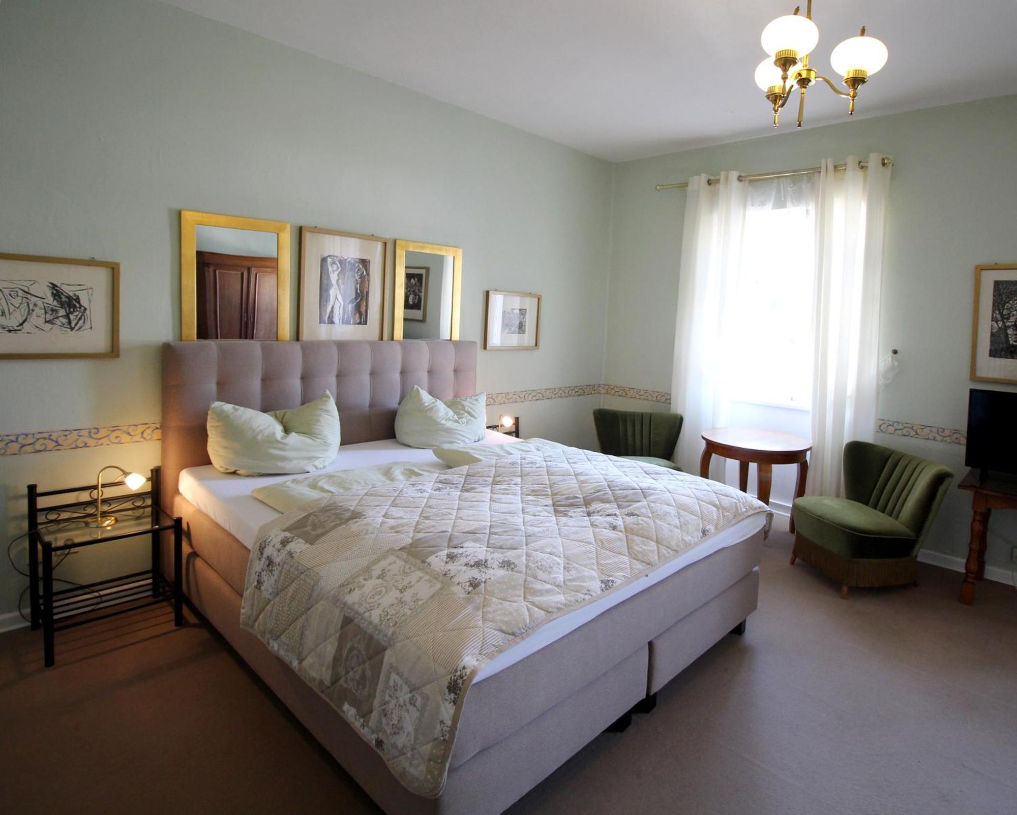 Historisches Hotel Zum Schwan Bad Karlshafen Kültér fotó