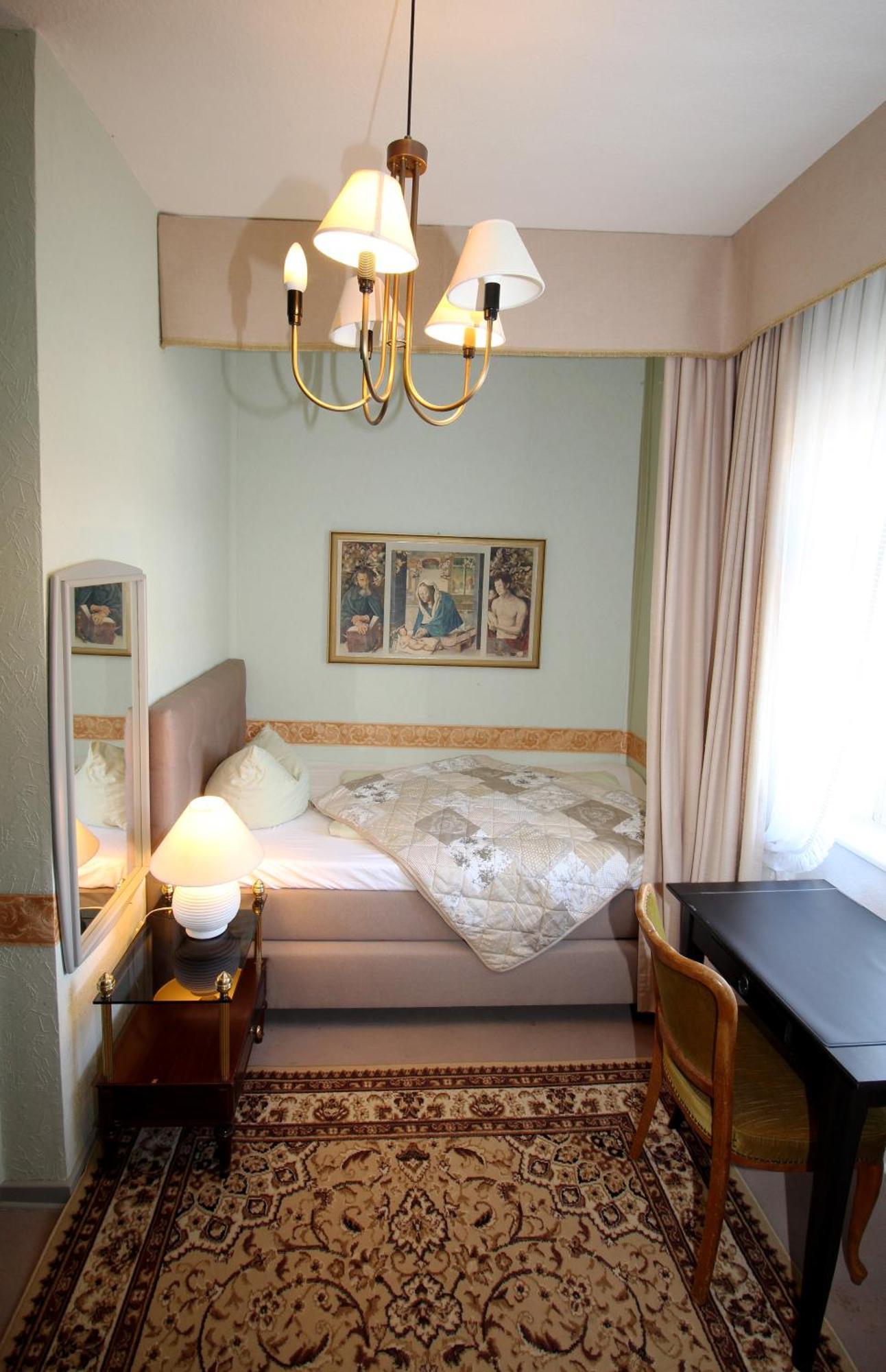 Historisches Hotel Zum Schwan Bad Karlshafen Kültér fotó