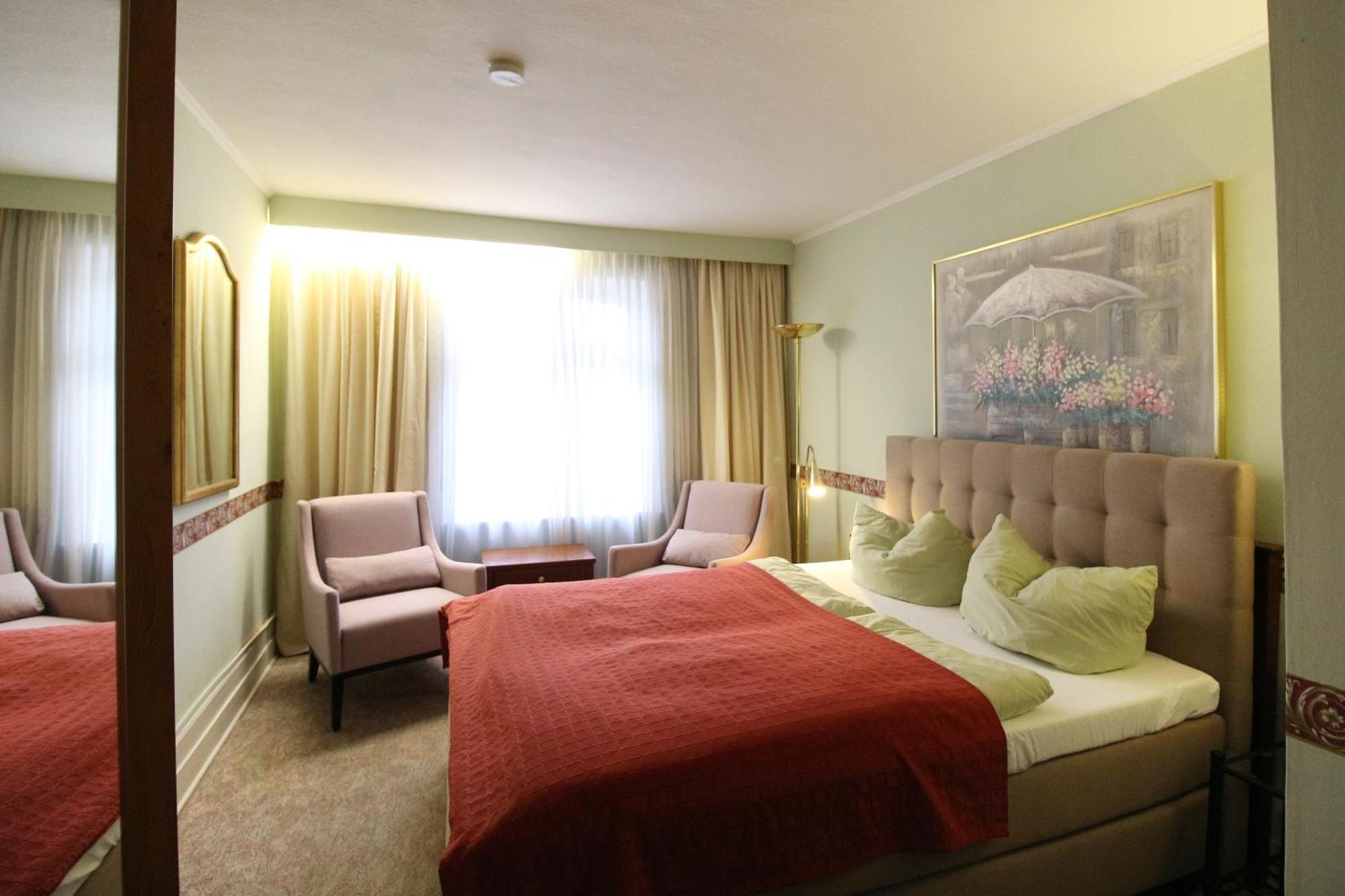 Historisches Hotel Zum Schwan Bad Karlshafen Kültér fotó
